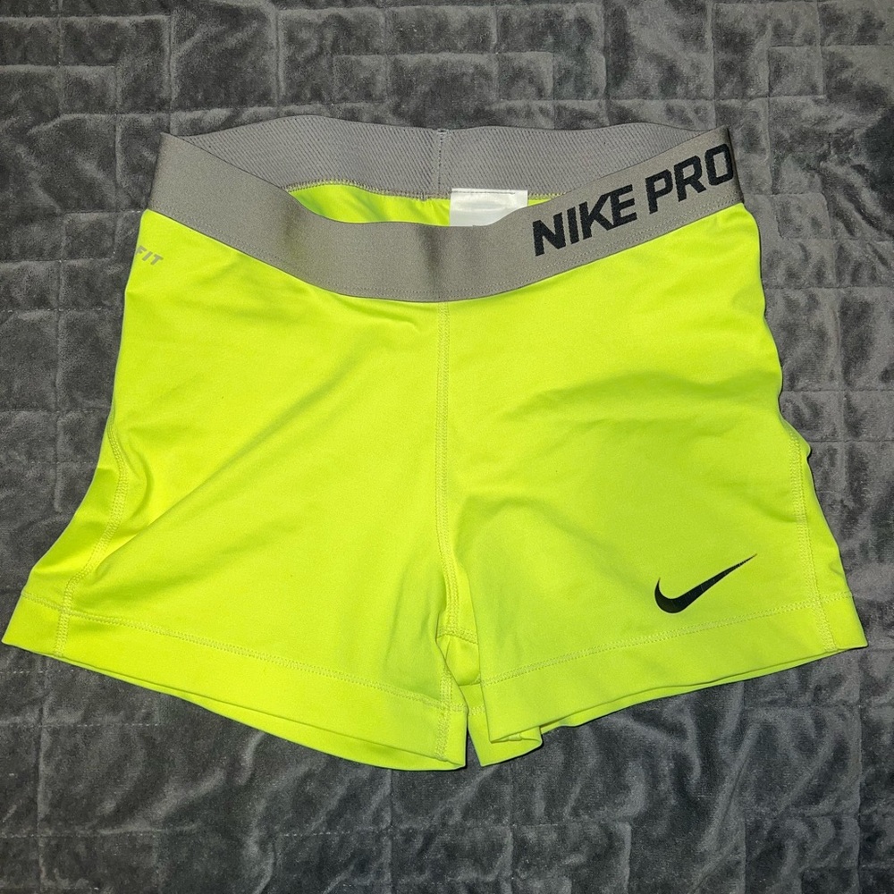 Nike pros